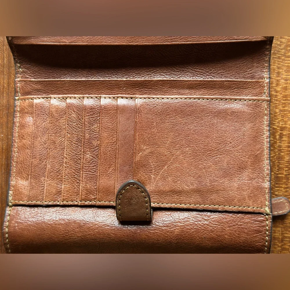 Frye Cognac Brown Leather Fold-Over Wallet - Picture 11 of 16